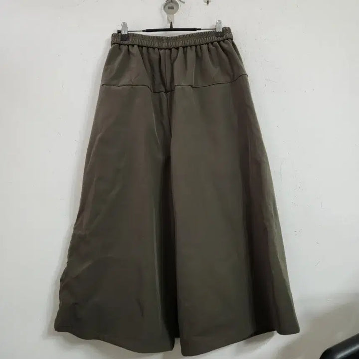 [SOLD OUT] 카키색 롱 랩스커트 여성용