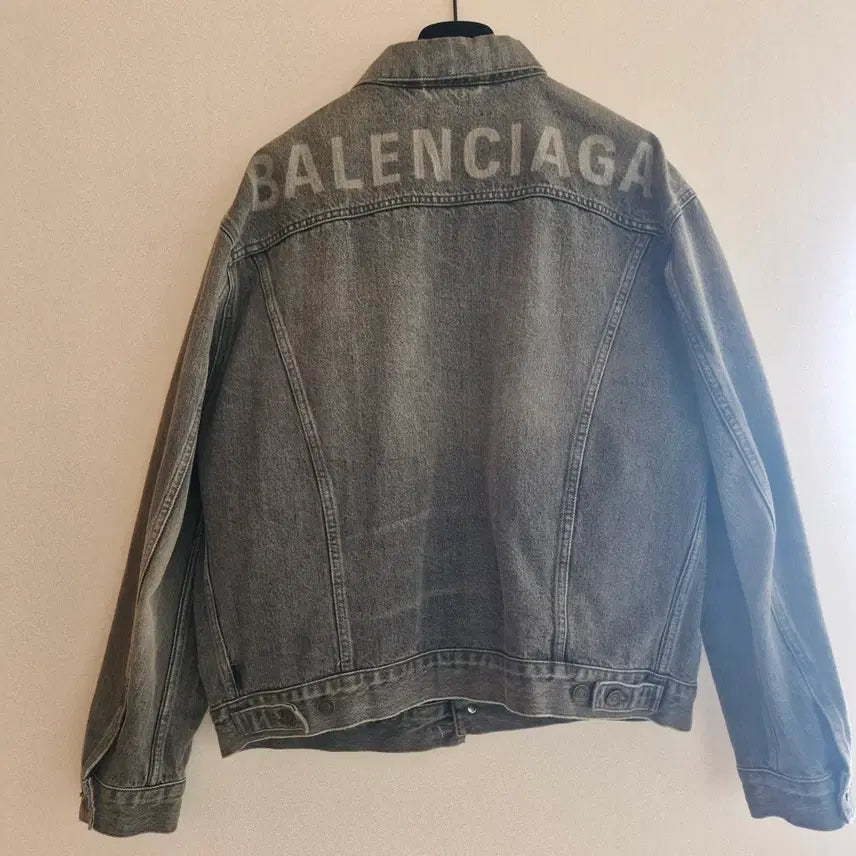 [BUNJANG] Balenciaga Back Logo Black Denim Jacket / 발렌시아가 백로고 흑청 데님 자켓