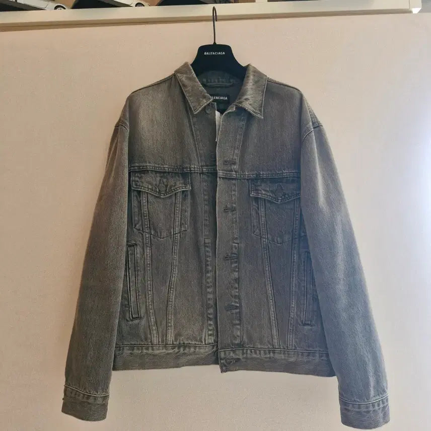 [BUNJANG] Balenciaga Back Logo Black Denim Jacket / 발렌시아가 백로고 흑청 데님 자켓
