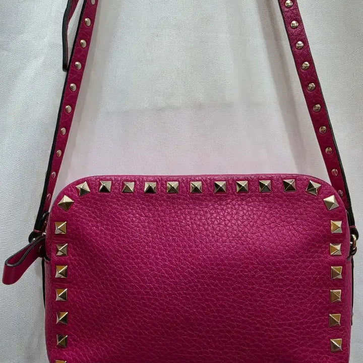 [BUNJANG] Valentino Rockstud Pink Shoulder Bag / (정품)발렌티노 락스터드 핑크 숄더백