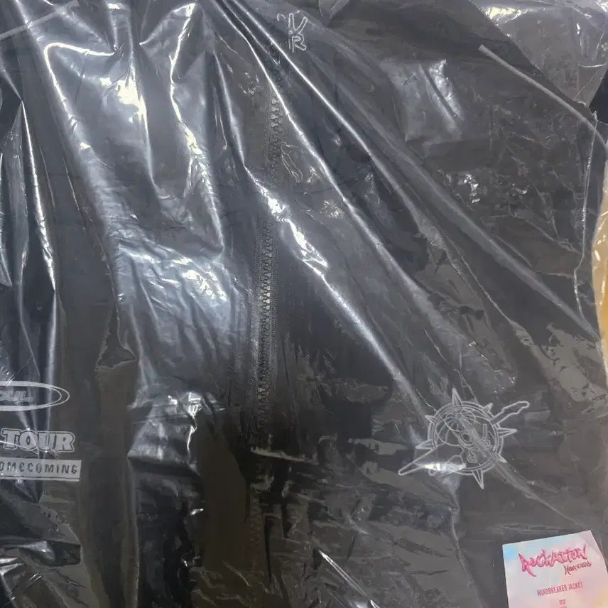 [SOLD OUT] 포카X)QWER 홈커밍 md 엠디 바람막이
