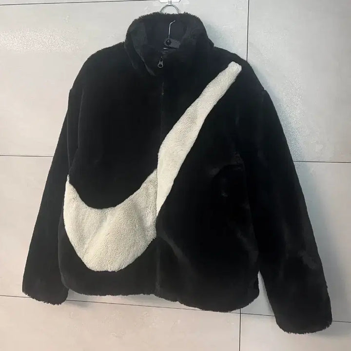 [BUNJANG] Nike Faux Fur Big Swoosh Jacket [S] / 나이키 포우퍼 빅스우시 자켓 [S]