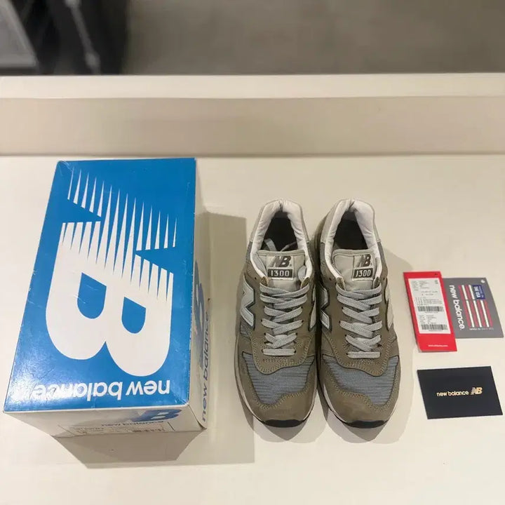 [BUNJANG] New Balance M1300JP2 Sneakers / M1300JP2(260mm)