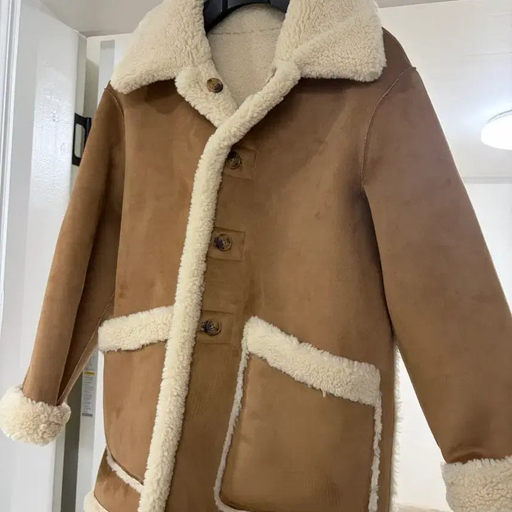 [BUNJANG] Dunst Unisex Reversible Shearling Jacket / 던스트 유니섹스 리버서블 시어링 자켓(무스탕)