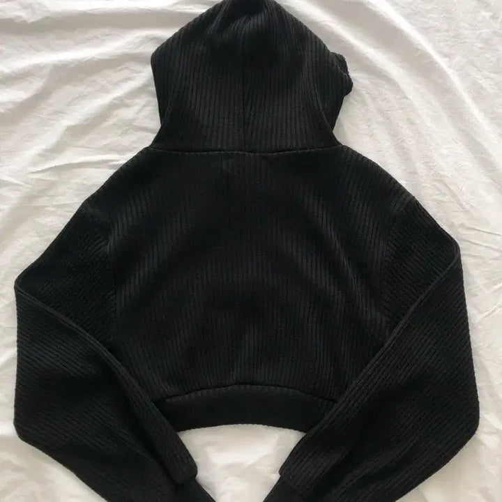 [BUNJANG] Generic Black Crop Hooded Zip-up / 여성 크롭 후드집업(블랙,택배비포함)