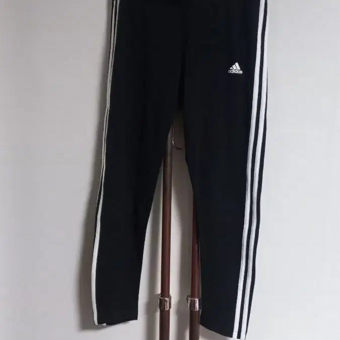 [BUNJANG] Adidas Training Pants Size 77 / 아디다스 삼선 트레이닝바지 77