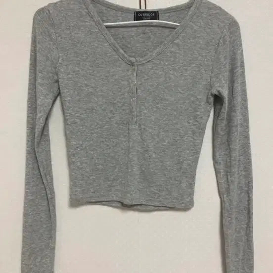 [BUNJANG] U-Neck Ribbed Top / (새상품)꾸안꾸 단추 포인트 U넥 골지 상의 FREE
