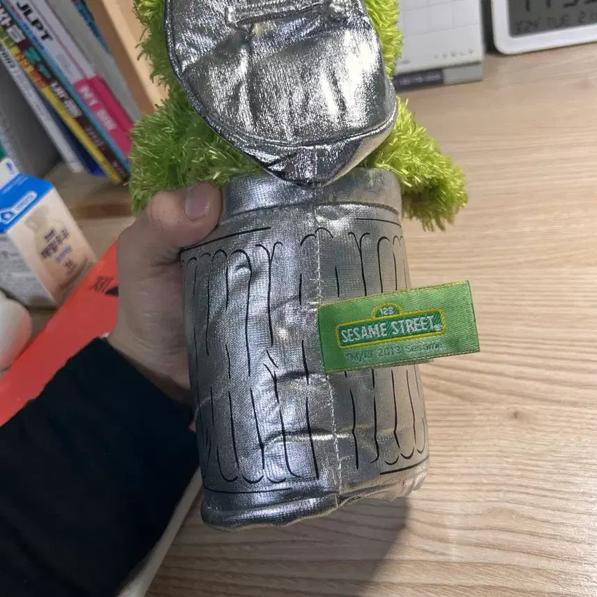 [SOLD OUT] 세서미 스트리트 유니버셜 스튜디오 오스카 봉제인형