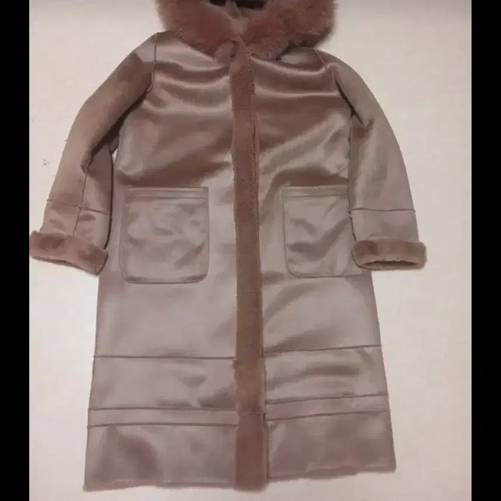 [BUNJANG] La Belle Saga Fox Reversible Hooded Mouton / 라벨르 신영모피 사가폭스 후드 리버시블 무스탕