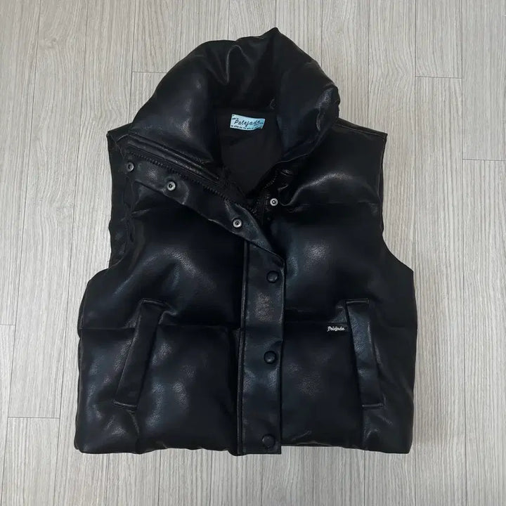 [SOLD OUT] 페일제이드 레더 패딩조끼 블랙 베스트 푸퍼