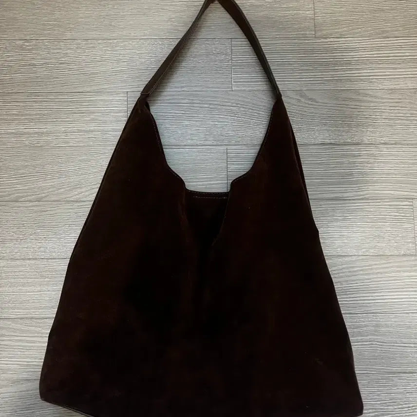 [BUNJANG] Suede Hobo Bag / 스웨이드 호보백 (미착용 제품)