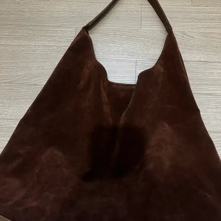 [BUNJANG] Suede Hobo Bag / 스웨이드 호보백 (미착용 제품)