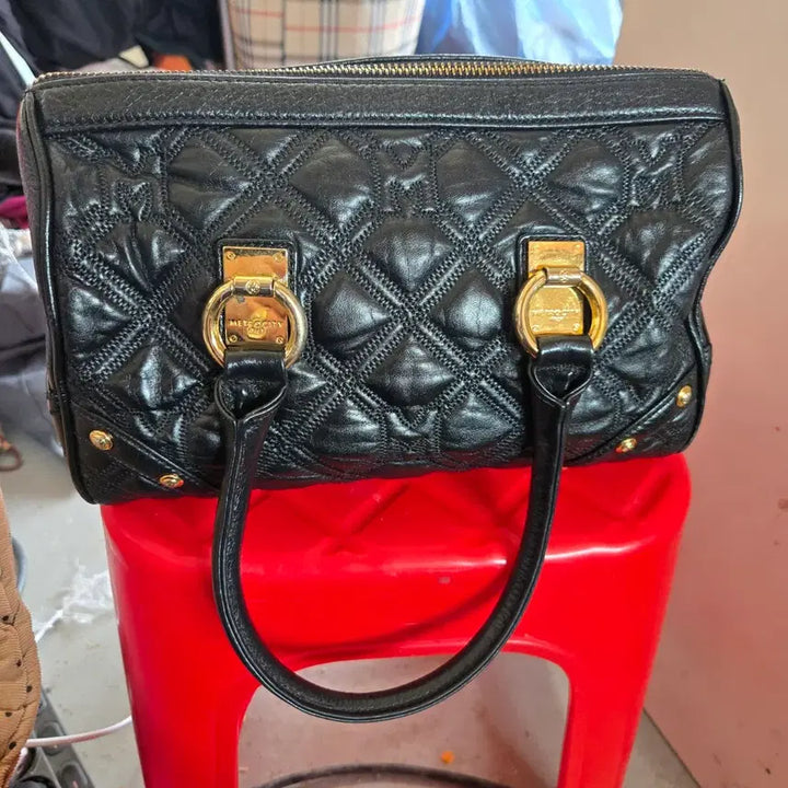 [BUNJANG] Metrocity Quilted Tote Bag - Black / 메트로시티 퀼팅 토트백 블랙