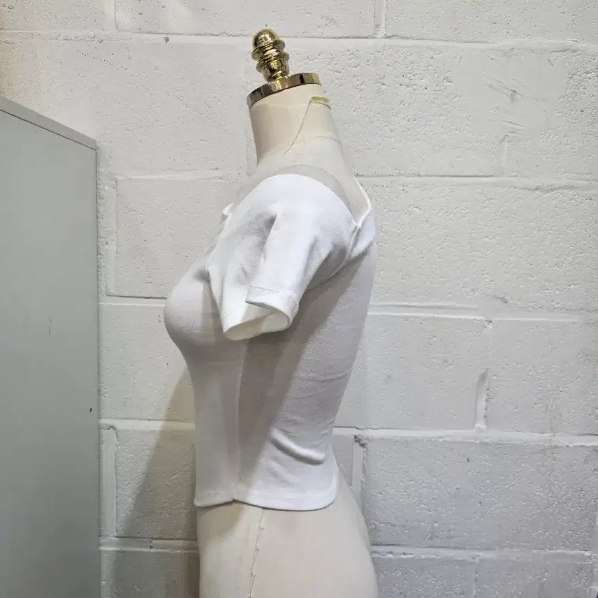 [BUNJANG] Off-Shoulder Crop Top - White / 한쪽어깨 오프숄더 크롭 무지 반팔- 화이트