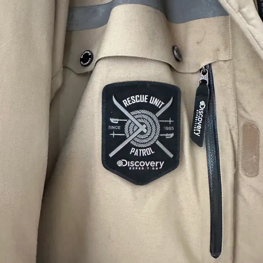 [BUNJANG] Discovery Expedition Patrol Goose Down Padding Size 95 / 디스커버리 익스페디션 패트롤 구스다운 패딩(사이즈95)