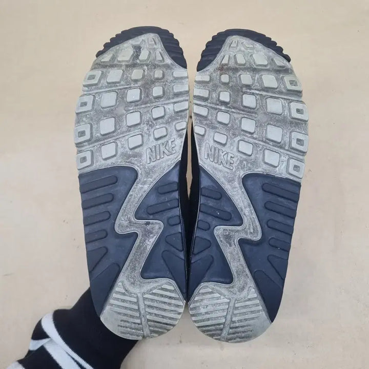 [BUNJANG] Nike Air Max 90 Polka Dot Men&