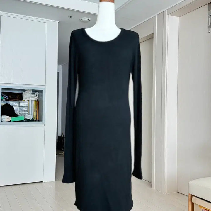 [BUNJANG] Brandy Melville Black Long Sleeve Mini Dress / 브랜디 맬빌 블랙 롱 슬리브 미니 원피스