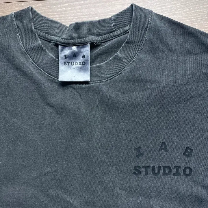[BUNJANG] IAB Studio Pigment Black T-Shirt L / 아이앱 스튜디오 피그먼트 블랙 티셔츠 L