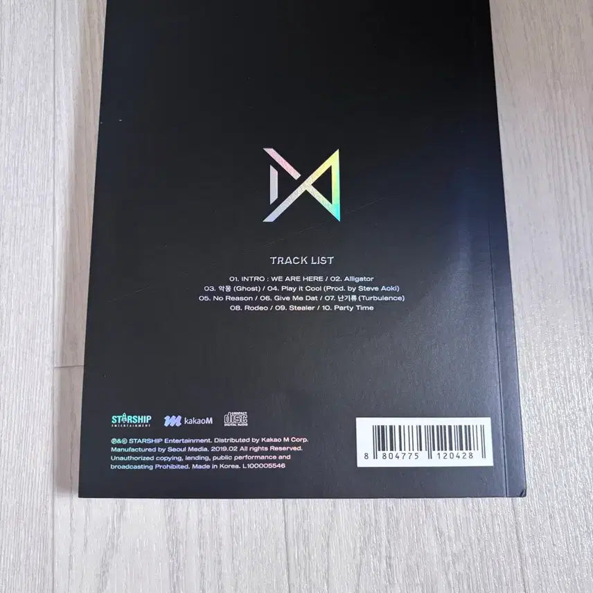 [BUNJANG] Monsta X Take 2 WE ARE HERE Signed Album / 몬스타엑스 사인앨범 2집 Take 2 WE ARE HERE