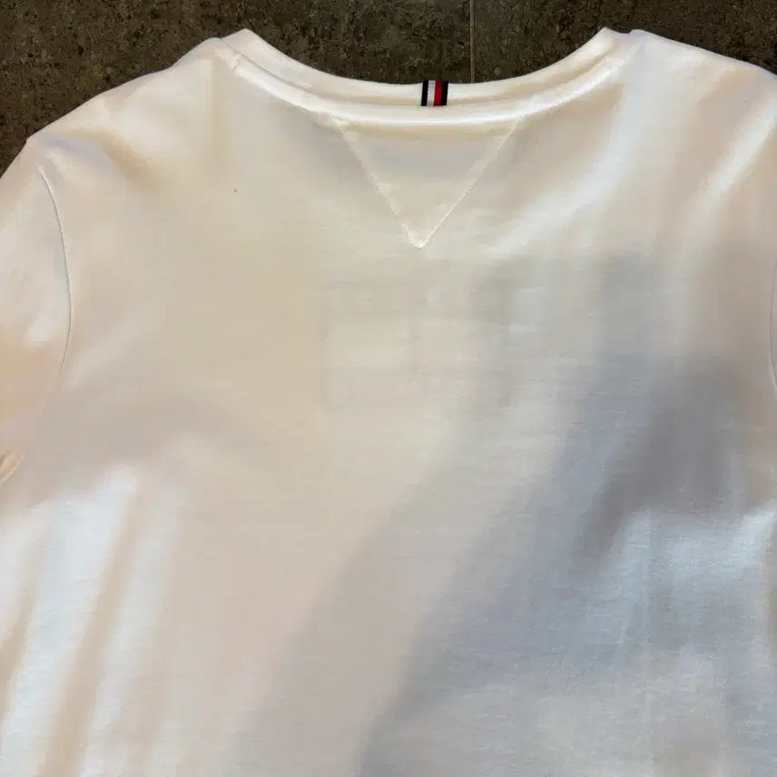 [BUNJANG] Tommy Hilfiger White T-shirt / 토미힐피거 화이트 티셔츠