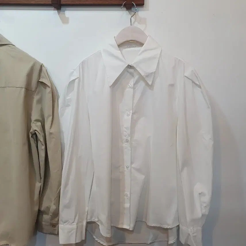 [BUNJANG] High-Quality Puff Sleeve Fleece Lined Shirt / 고퀄 내수 퍼프소매 기모 셔츠 *베이지,화이트