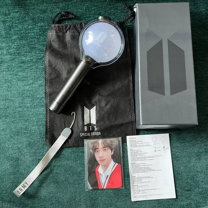 [BUNJANG] BTS Jin Official Light Stick + Photocard / 방탄소년단 BTS MAP OF THE SOUL SE 응원봉 + 진 포카