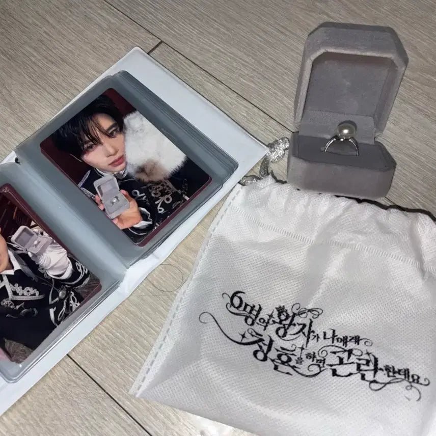 [BUNJANG] WISH Fanmeeting Night Gift Bundle Photocard / 위시 팬미팅 밤공 입장선물 웰컴기프트 반지 포카