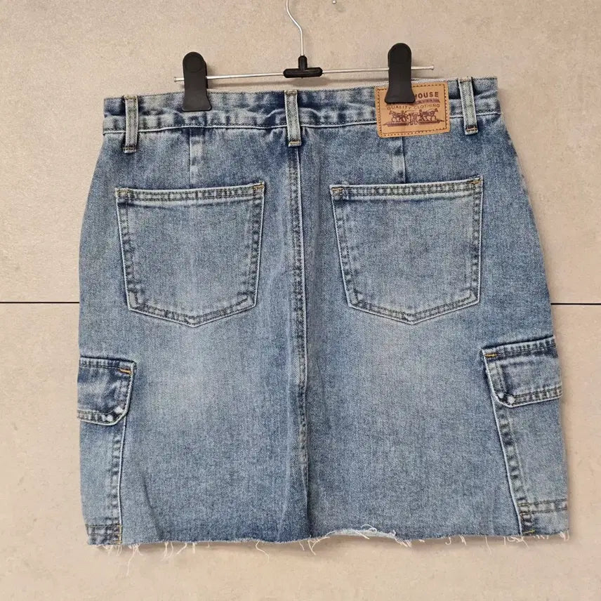 [BUNJANG] 98℃ Denim Cargo Mini Skirt / 98도씨 데미지 카고 데님 미니 스커트 속바지 내장 실사있음