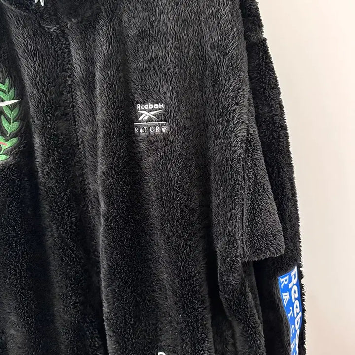 [BUNJANG] Reebok Fleece Jacket Black (Size M) / 리복 플리스 자켓 블랙(사이즈M)