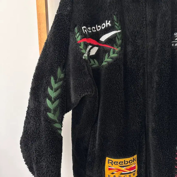 [BUNJANG] Reebok Fleece Jacket Black (Size M) / 리복 플리스 자켓 블랙(사이즈M)