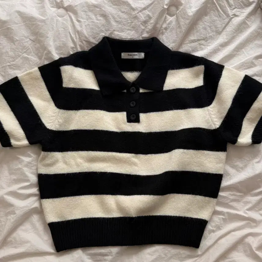 [BUNJANG] 8 Seconds Striped Knit Top / 8세컨즈 블랙/화이트 스트라이프 니트