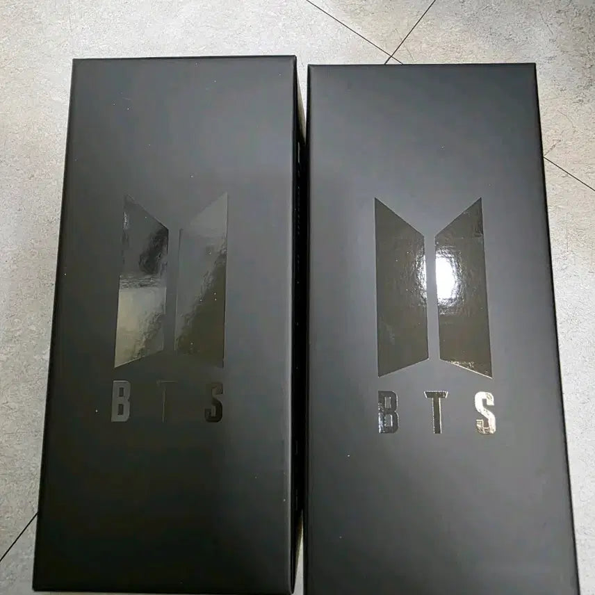 [BUNJANG] BTS (Bangtan Sonyeondan) ARMY BOMB Ver. 4 Sealed Lightstick / 방탄소년단 응원봉 아미밤 Ver.4 미개봉 양도