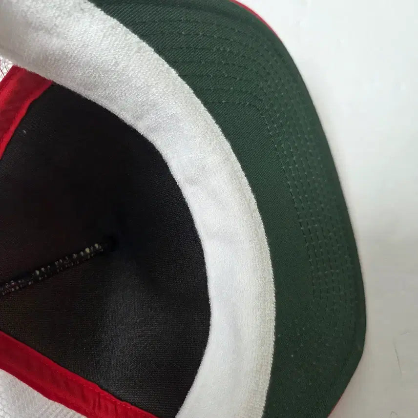 [BUNJANG] Nike Stranger Things Mesh Ball Cap / 나이키 기묘한 이야기 메쉬볼캡 레드앤화이트(F)