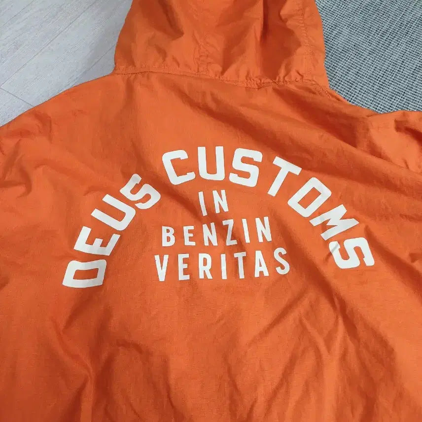 [BUNJANG] Deus Ex Machina Decade Packable Anorak (L Size) / 데우스 엑스 마키나 데카드 패커블 아노락 오버핏 L사이즈