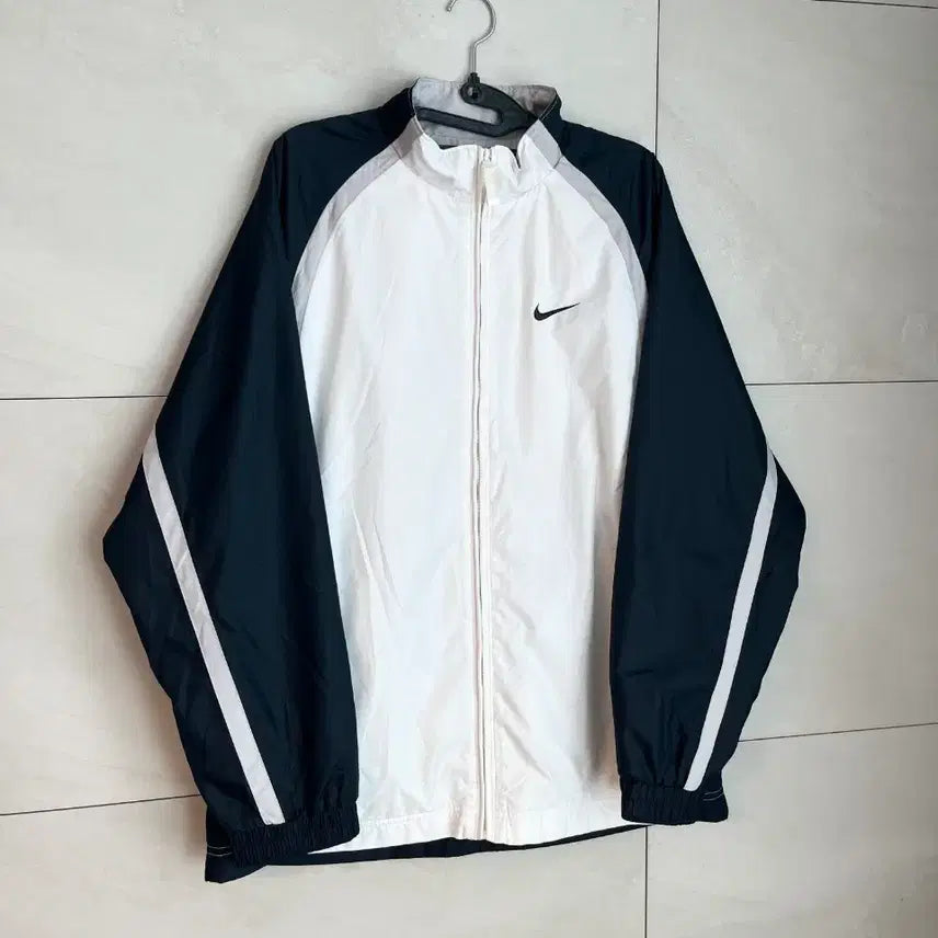 [BUNJANG] Nike Swoosh Windbreaker [M] / 00s 올드스쿨 나이키 스우시 바람막이 [M/95]