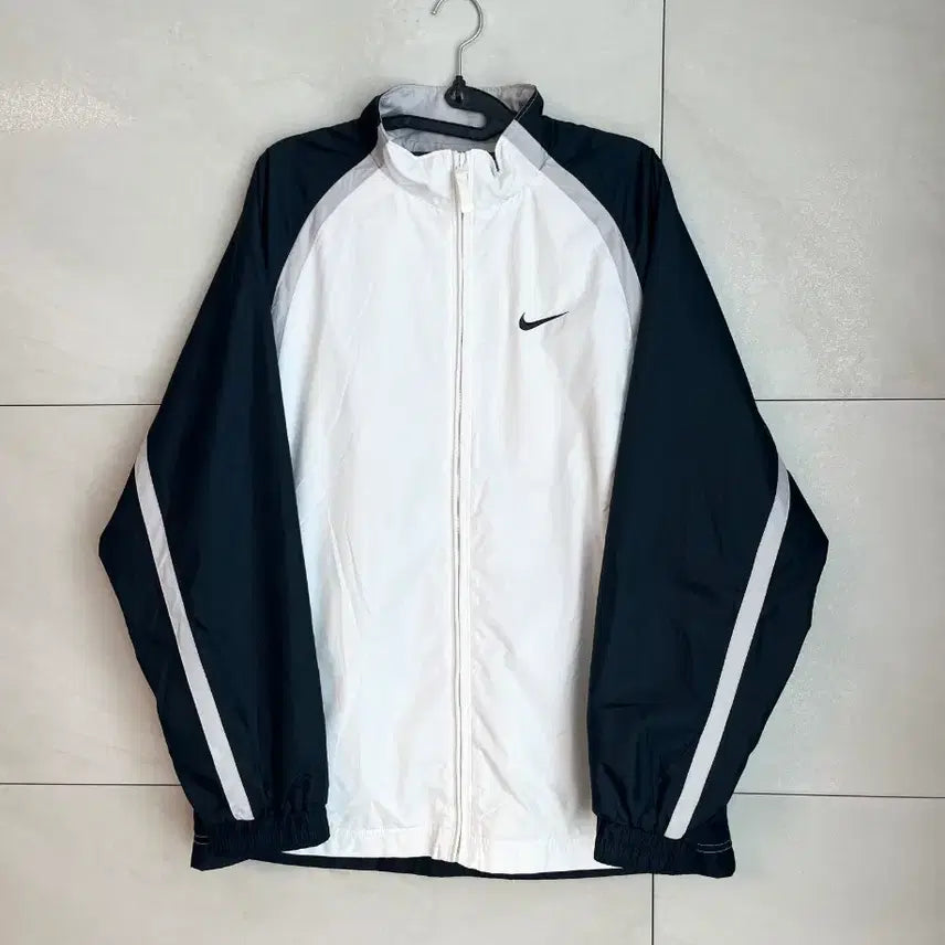 [BUNJANG] Nike Swoosh Windbreaker [M] / 00s 올드스쿨 나이키 스우시 바람막이 [M/95]