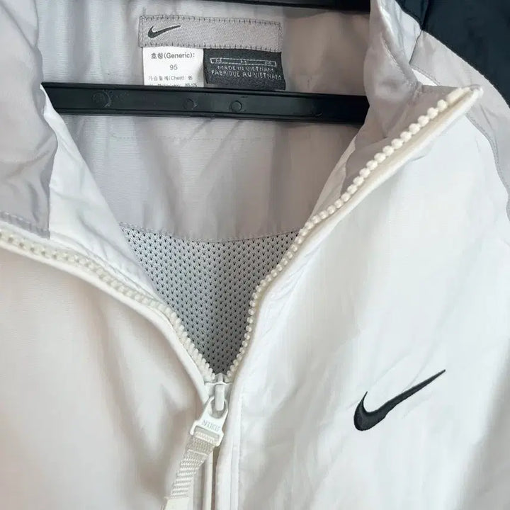 [BUNJANG] Nike Swoosh Windbreaker [M] / 00s 올드스쿨 나이키 스우시 바람막이 [M/95]