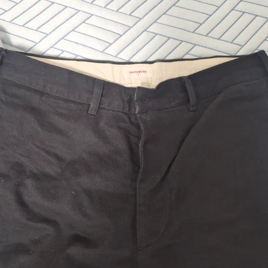 [SOLD OUT] 에브리원 치노팬츠 블랙 1사이즈