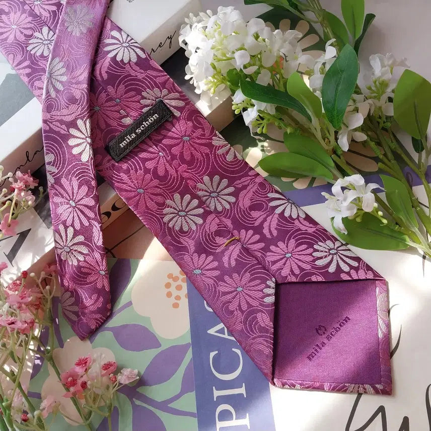 [BUNJANG] Mila Schon Silk Floral Embroidered Tie / 밀라숀 실크 핑크 플라워 자수 패턴 넥타이 9.9cm A+등급 K2362