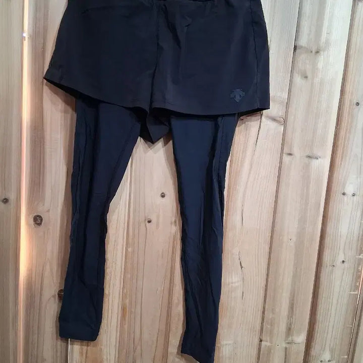 [BUNJANG] Descente Skirt Leggings (Black, S) / 데상트 스커트 레깅스 블랙(S)