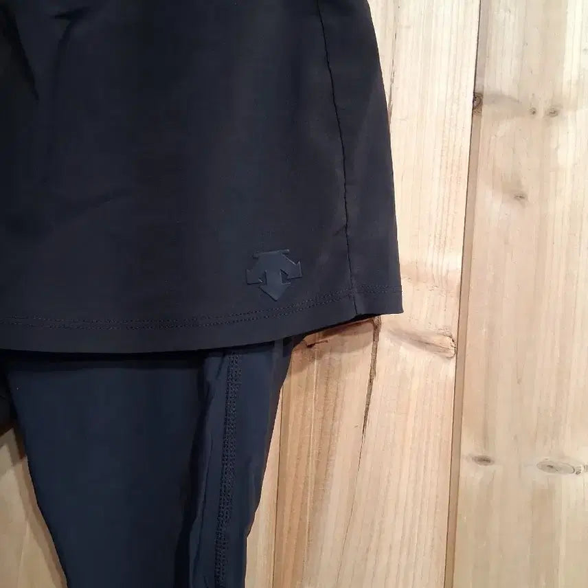 [BUNJANG] Descente Skirt Leggings (Black, S) / 데상트 스커트 레깅스 블랙(S)