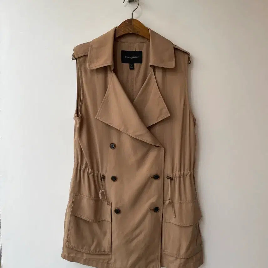 [BUNJANG] Banana Republic Beige Vest S / 바나나리퍼블릭 베이지색 조끼 S