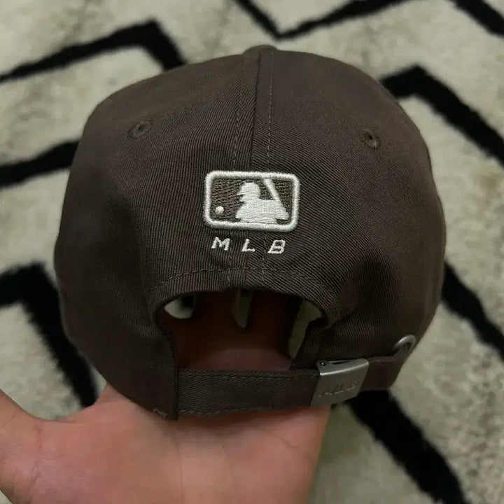 [BUNJANG] MLB New York Yankees Vintage Brown Baseball Cap / MLB 뉴욕양키스 볼캡/빈티지브라운