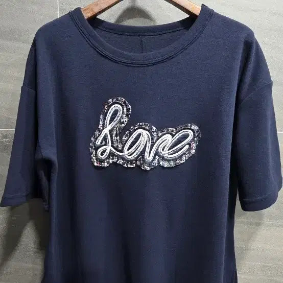 [SOLD OUT] Anniversary f 아니베에프, 예쁜 영문자수패치 라운드티 , 거