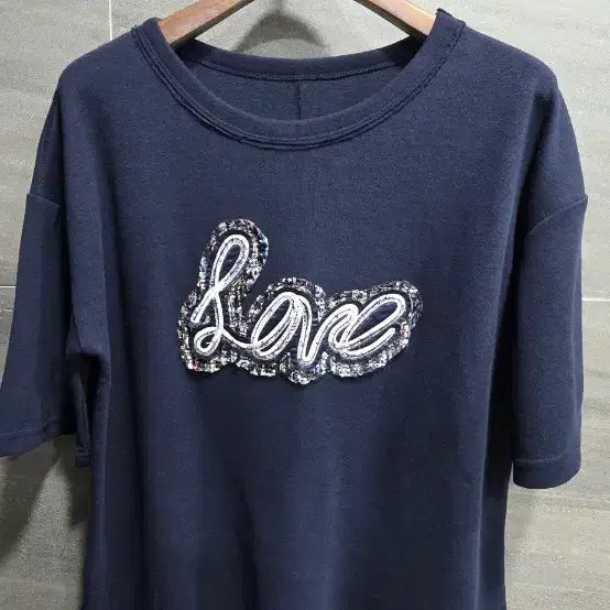 [SOLD OUT] Anniversary f 아니베에프, 예쁜 영문자수패치 라운드티 , 거