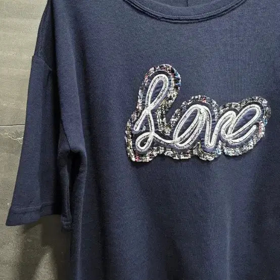 [SOLD OUT] Anniversary f 아니베에프, 예쁜 영문자수패치 라운드티 , 거