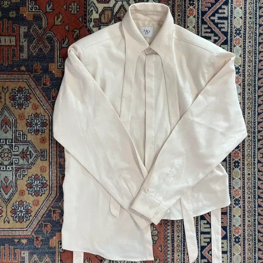 [BUNJANG] MGO Long Collar Shirt / MGO 롱칼라 셔츠