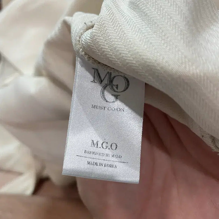 [BUNJANG] MGO Long Collar Shirt / MGO 롱칼라 셔츠