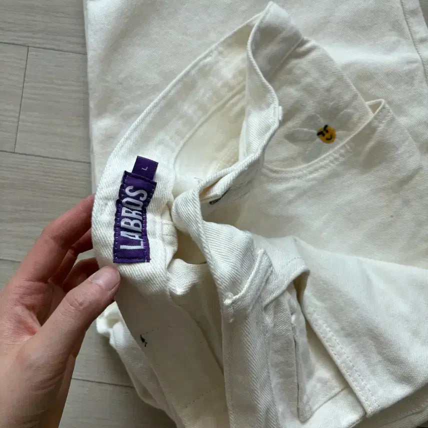 [SOLD OUT] 라브로스 데이지진 화이트