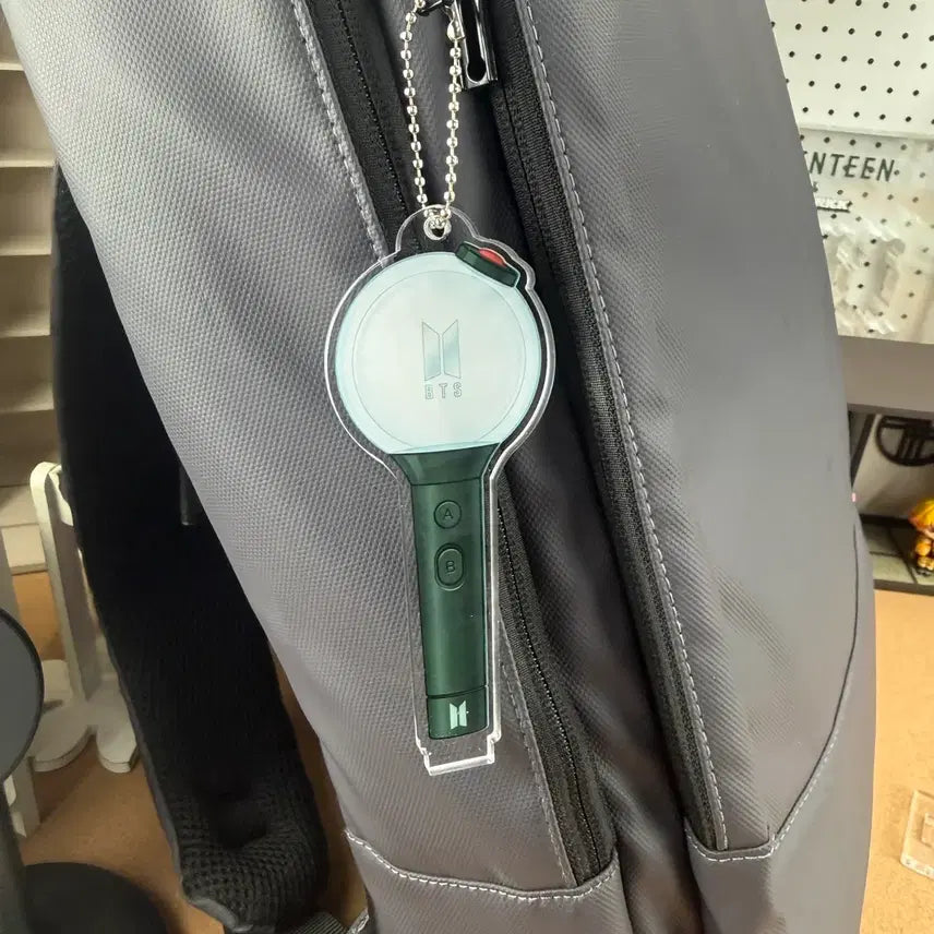 [BUNJANG] BTS Acrylic Lightstick Keyring Stand / BTS 방탄소년단 응원봉 아크릴 키링 스텐드